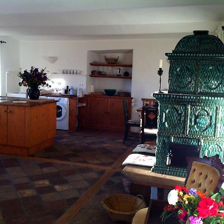 Cottage Am Waldrand Gelegen 펠드키르첸인칸텐 외부 사진