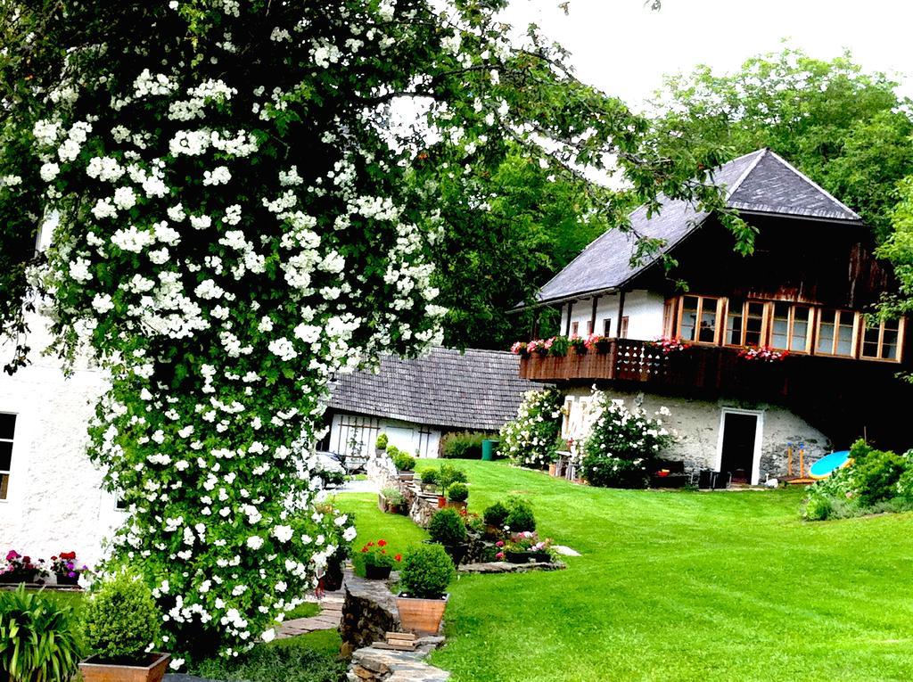 Cottage Am Waldrand Gelegen 펠드키르첸인칸텐 외부 사진